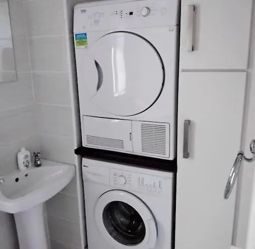 Tatil Evi Townhouse Clifden: Located In The Heart Of Connemara Clifden