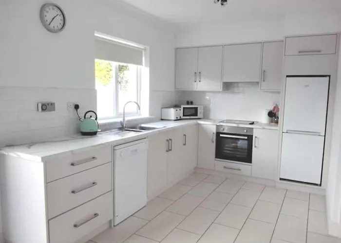 Tatil Evi Townhouse Clifden: Located In The Heart Of Connemara